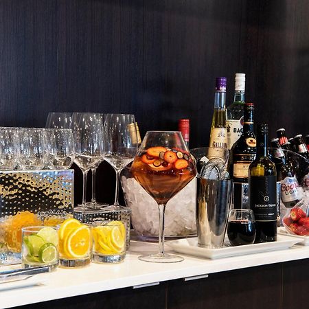 Courtyard By Marriott Edmonton West Hotel Ngoại thất bức ảnh