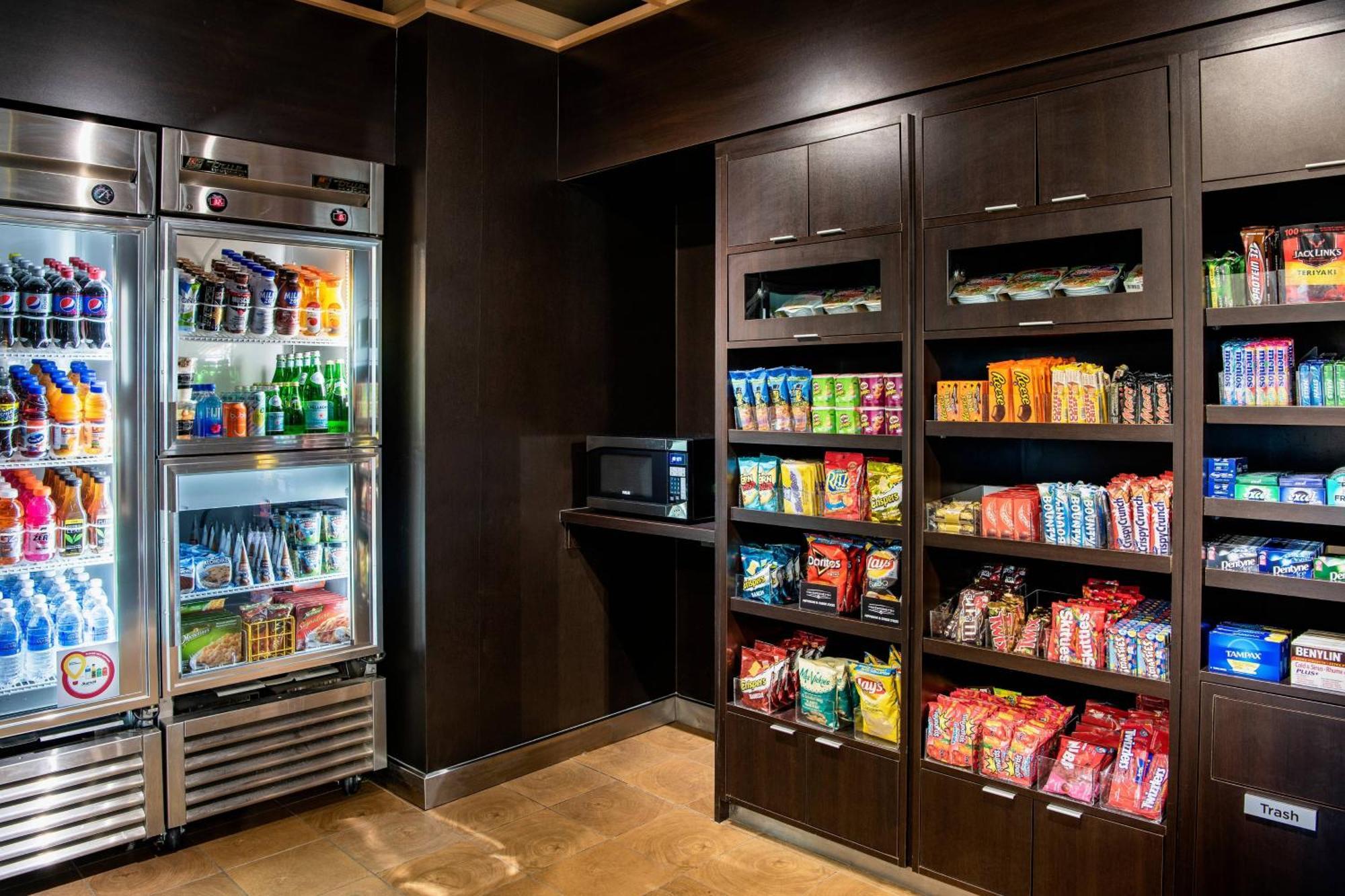 Courtyard By Marriott Edmonton West Hotel Ngoại thất bức ảnh