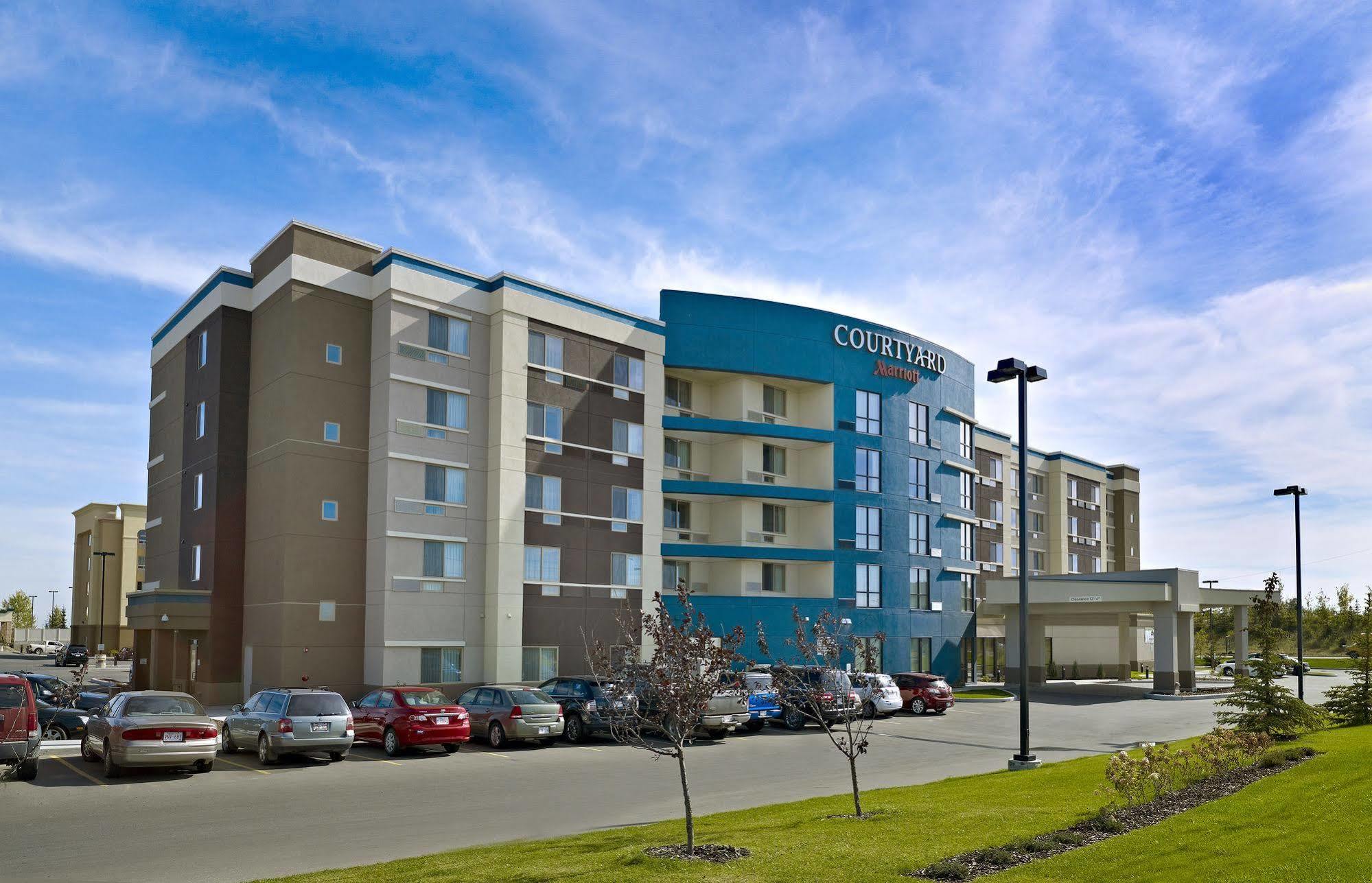 Courtyard By Marriott Edmonton West Hotel Ngoại thất bức ảnh
